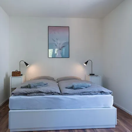 Hitrental Wiedikon Apartman *